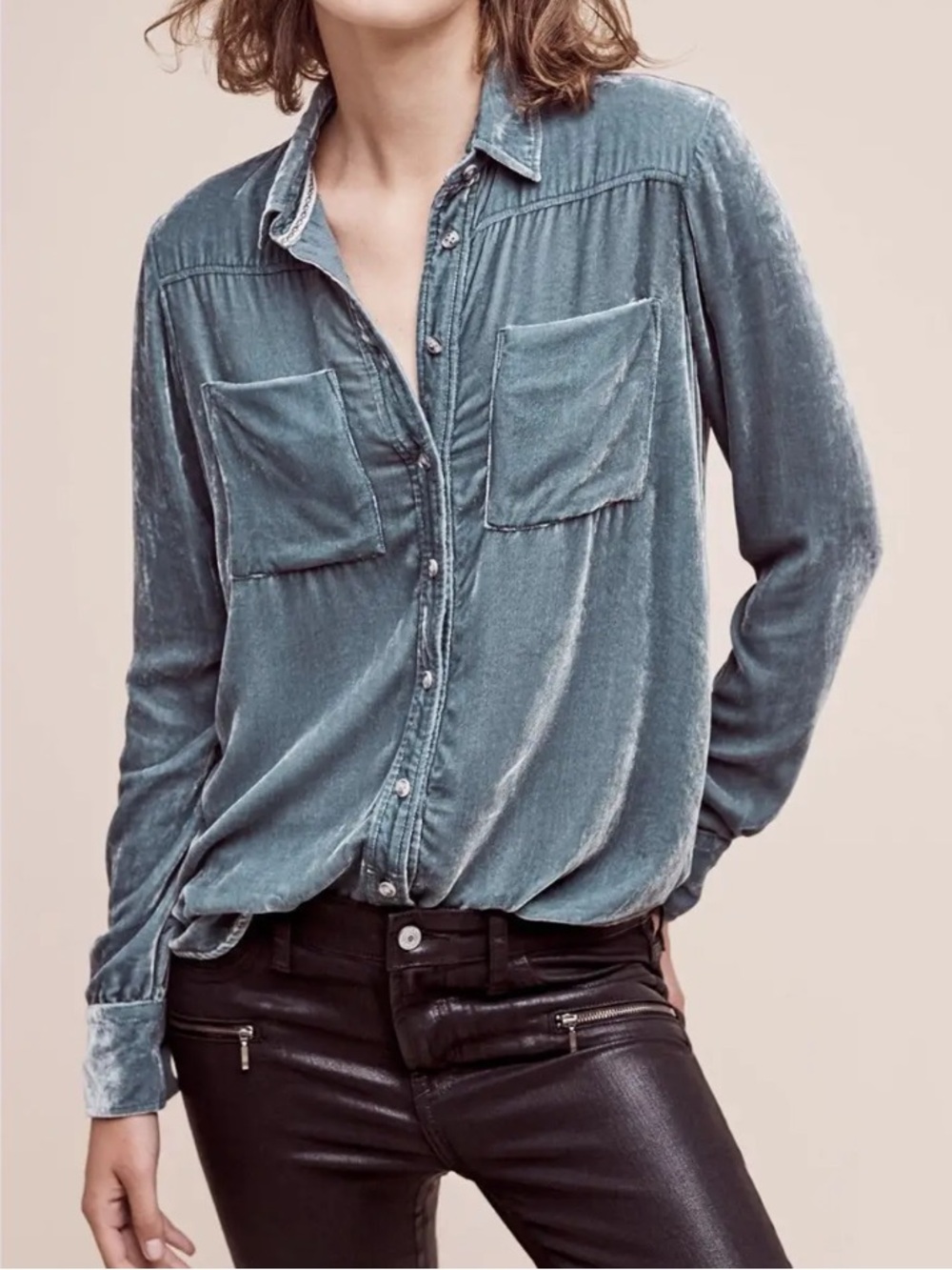 HOLDING HORSES BLOUSE VELVET VELOUR BUTTON DOWN LOOSE COZY COMFY ANTHROPOLOGIE S